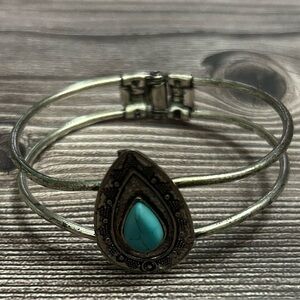 Turquoise Teardrop Bracelet